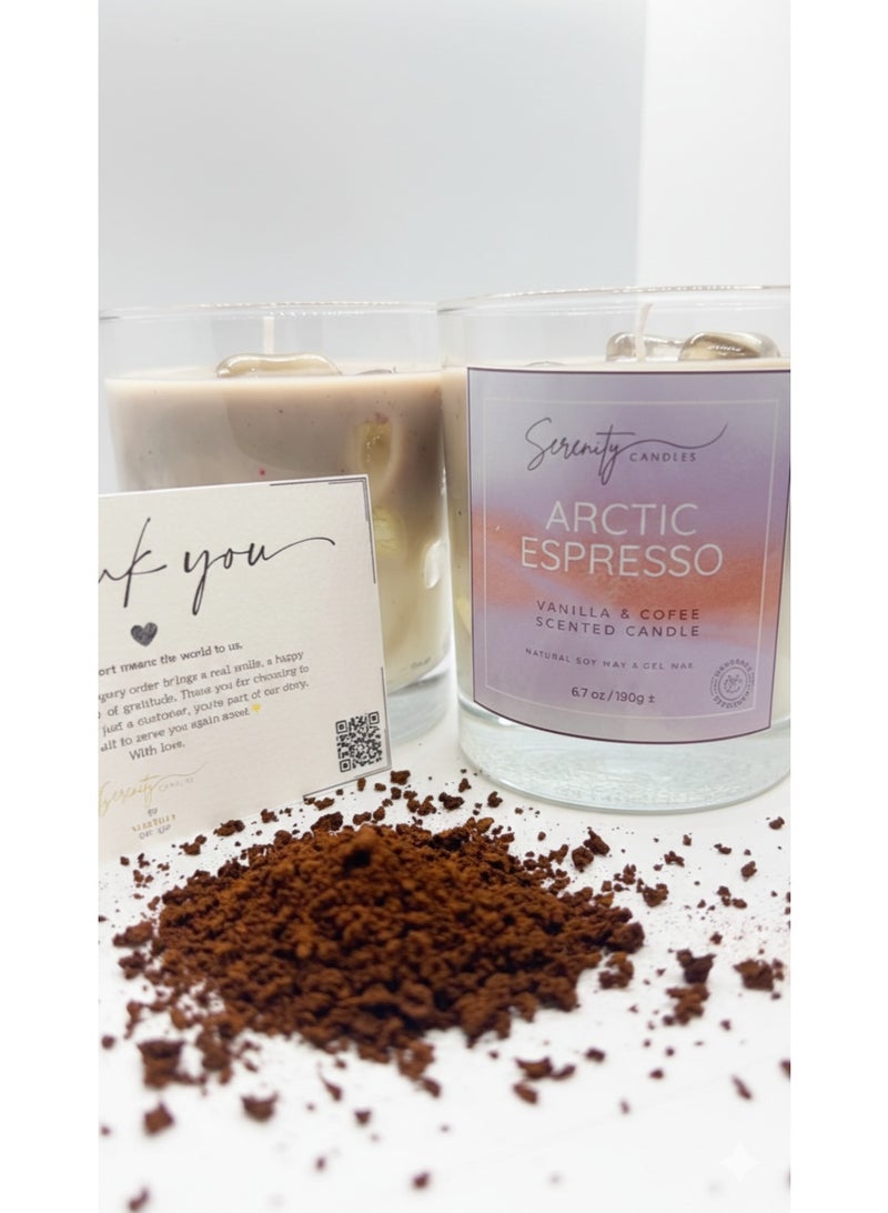 Serenity Candles شمعة سيرينيتي آرتك إسبريسو المعطرة المصنوعة يدويًا، ١٩٠ غرام - Image 3